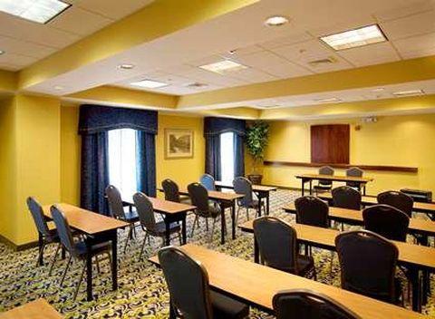 Hampton Inn & Suites Lake Wales Facilidades foto
